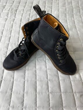 New Dr. Martens Black High-Top Casual Boots